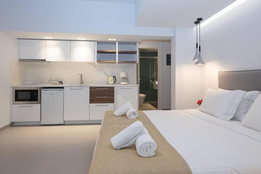 Iris Luxury Apartment At The Heraklion Center Exterior photo